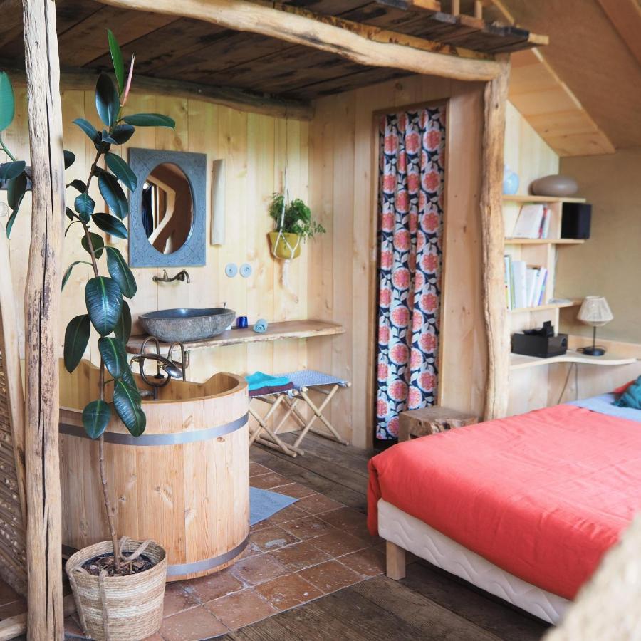 Ecolodge La Belle Verte Saint-Mʼhervé Exterior foto